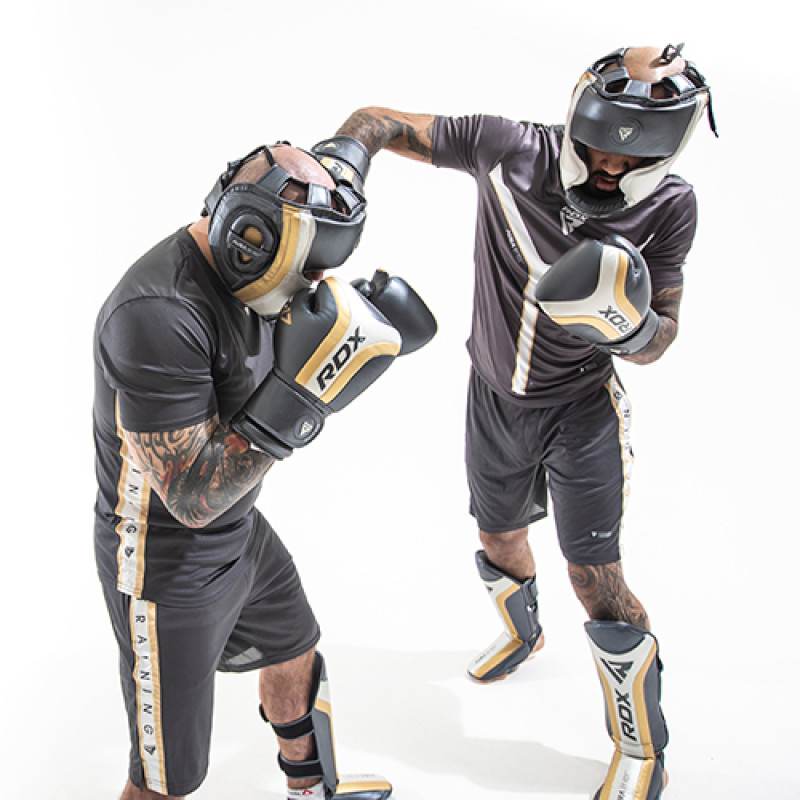 Боксерський шолом RDX Aura Golden XL