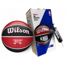 Мяч баскетбольный в подарочной коробке + насос Wilson NBA TEAM TRIBUTE BSKT CHI BULLS S size 7 WZ4021501XP (Оригинал)