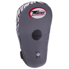 Лапа боксерская изогнутая тренировочная удлиненная кожа 1штука TWINS PML19 (крепление на липучке, р-р 33x19x12см, цвета в ассортименте)