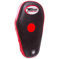 Лапа боксерская прямая тренировочная удлиненная кожа 1штука TWINS PML-8-L левая (крепление на липучке,р-р 37х20х5см, цвета в ассортименте)