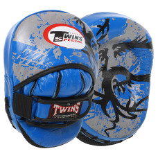 Лапа боксерская изогнутая тренировочная кожа 2штуки TWN TW4 (крепление на липучке, р-р 23x18x6см, цвета в ассортименте)