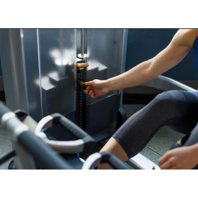 Професійний вантажно-блоковий тренажер Жим від грудей Precor Discovery DSL 0404