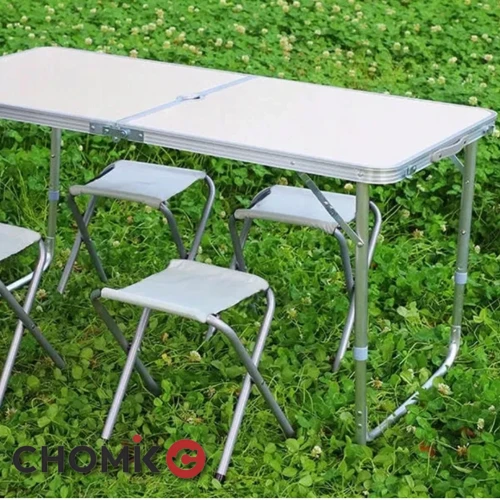 Розкладається та збирається менш ніж за хвилину: