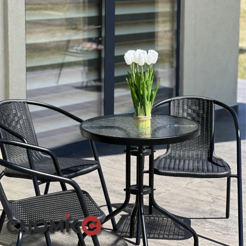 Практичний та компактний набір: