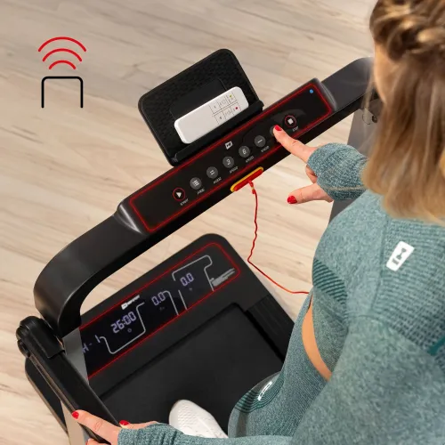 Простая в использовании панель управления и четкий дисплей