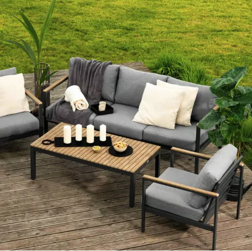 Елегантний журнальний столик